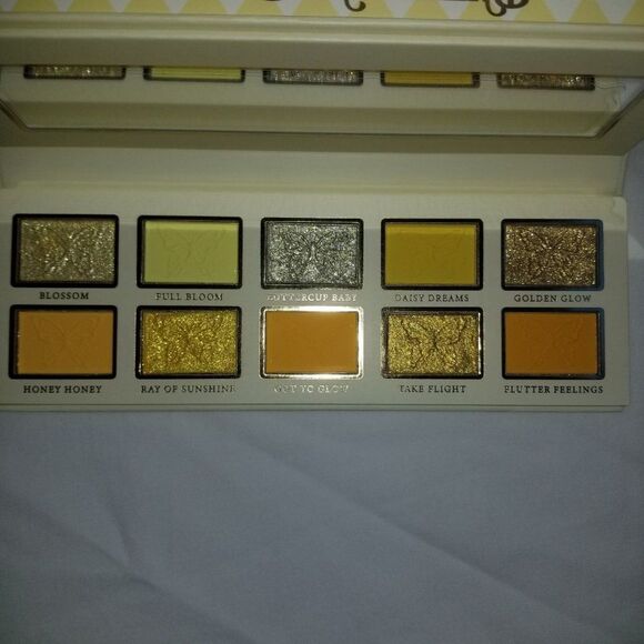P.Louise You Give Me Butterflies Palette - Buttercup Blossom - Picture 9 of 9